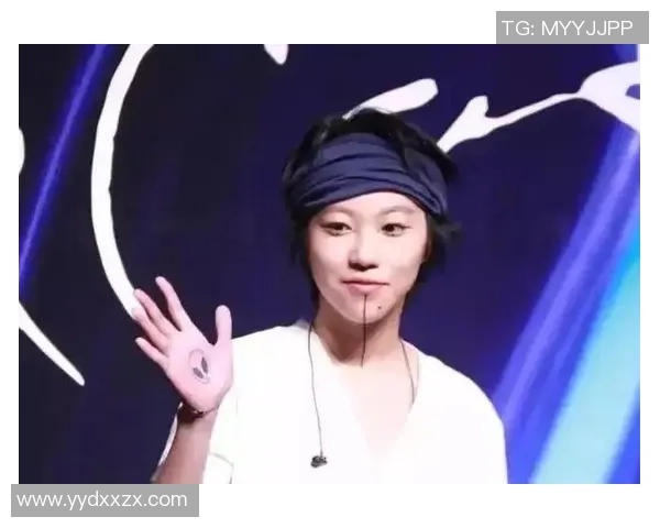 足球球星独特纹身大揭秘:每个图案背后的故事与意义解析 足球球星独特纹身大揭秘:每个图案背后的故事与意义解析