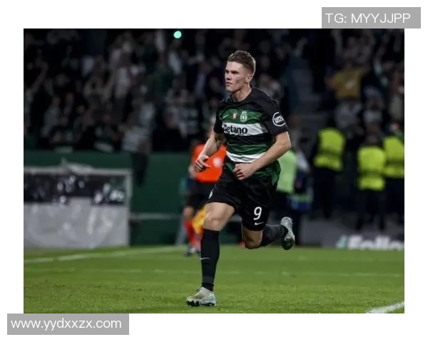 上一届足球冷门球星崛起之路揭秘:从默默无闻到闪耀赛场的传奇故事 上一届足球冷门球星崛起之路揭秘:从默默无闻到闪耀赛场的传奇故事